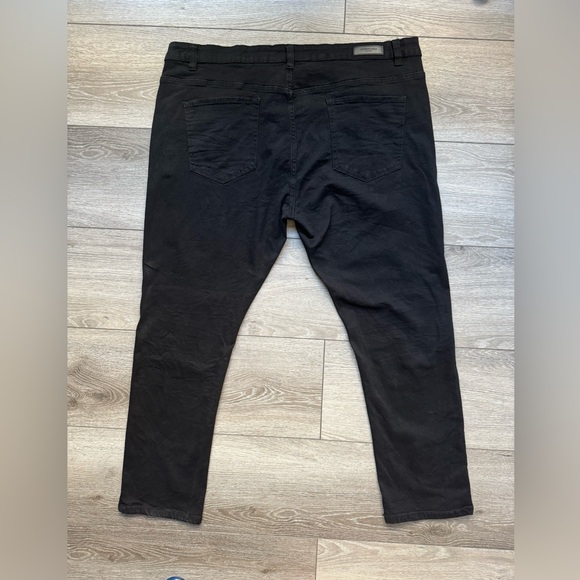 Kenneth Cole Jeans Mens 42X32 Black Slim Fit Straight Stretch - Picture 2 of 13